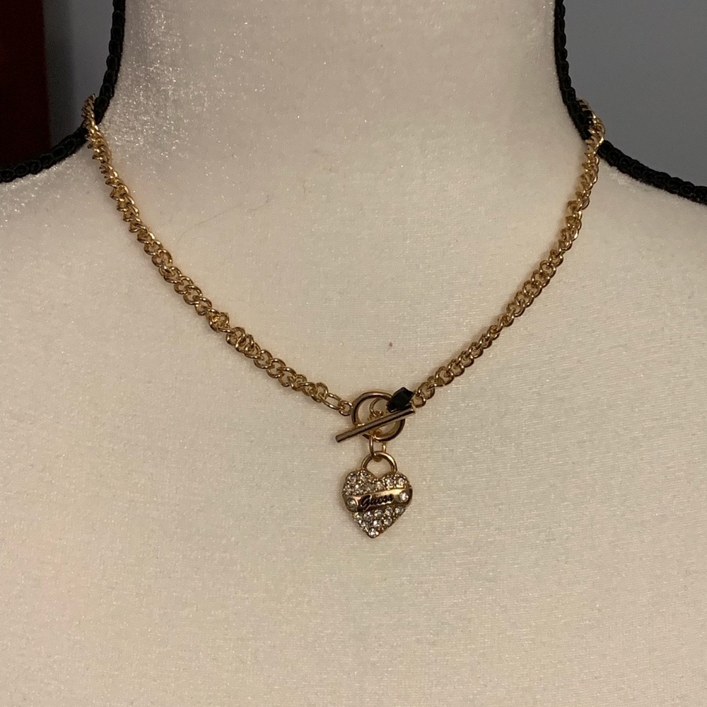 GUESS NWT Script Gold-Tone Heart Chain Necklace